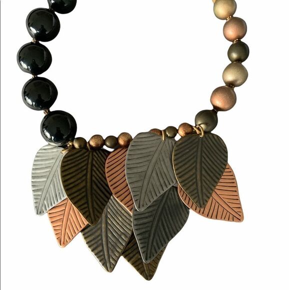Large runway mixed metal copper silver black bead leaf necklace - Picture 2 of 16